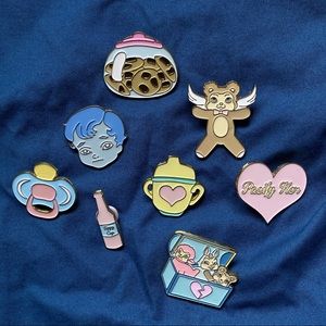 MELANIE MARTINEZ "CRY BABY" PINS - 8 PCS